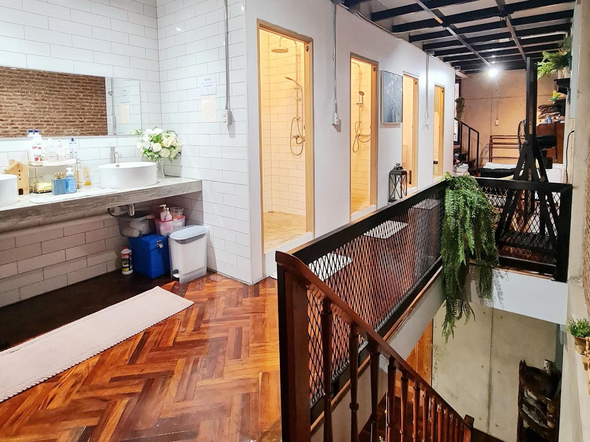 בנגקוק Meemaw'S House Hostel מראה חיצוני תמונה